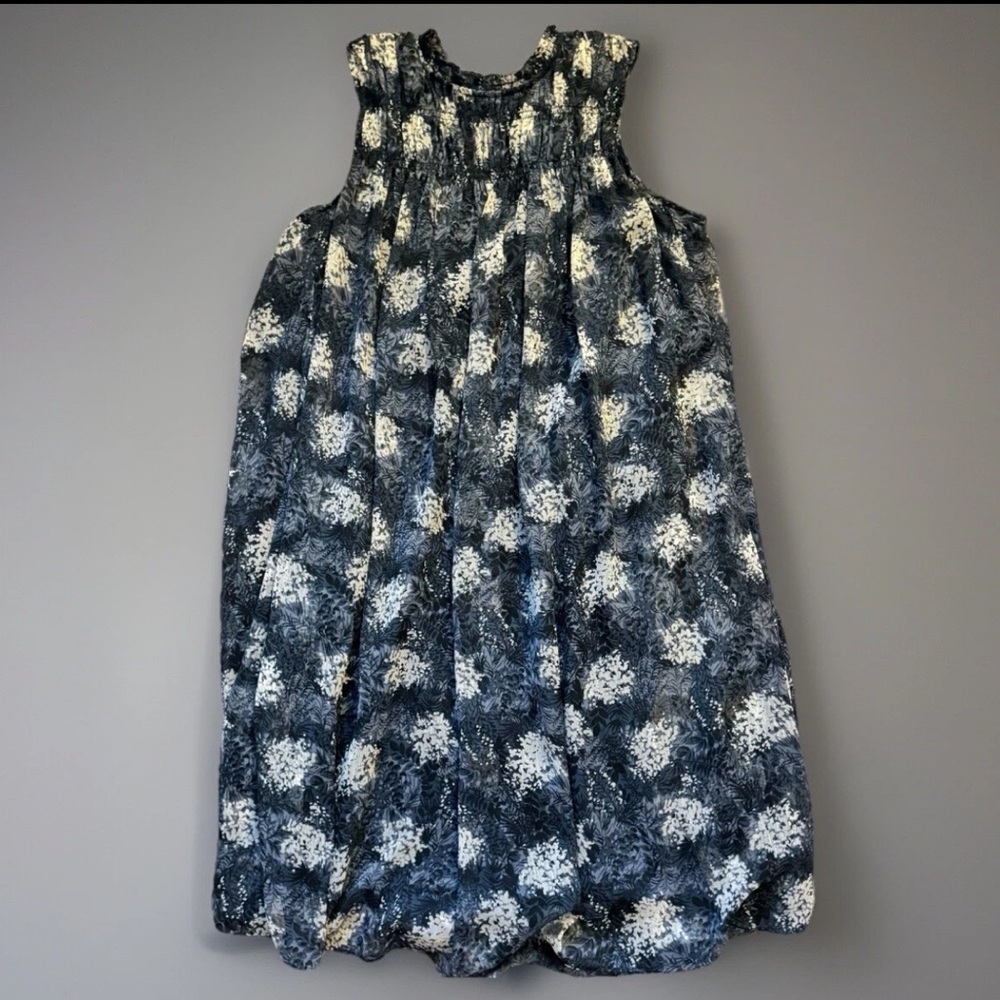 JOIE Dress Womens Medium Gray Navy Floral Chiffon Smocked Sleeveless Babydoll